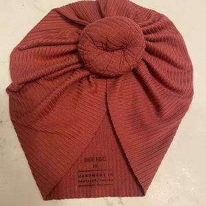 Bunny Knots Size Small EUC